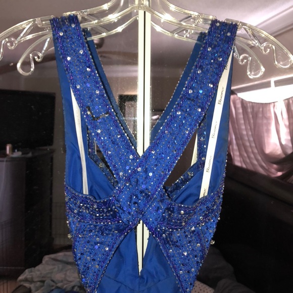 Prom/Evening gown - Picture 4 of 8